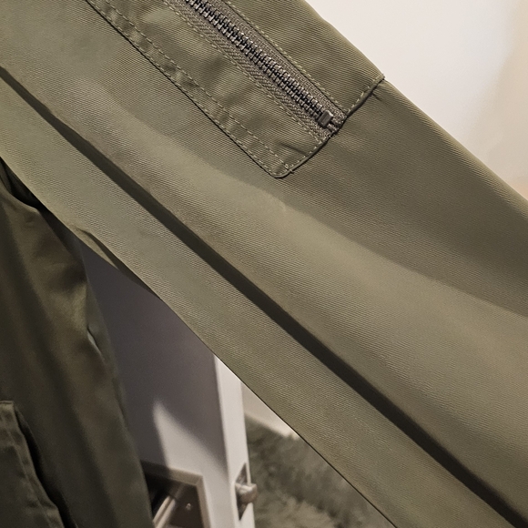 Olive green bomber jacket - Picture 5 of 5